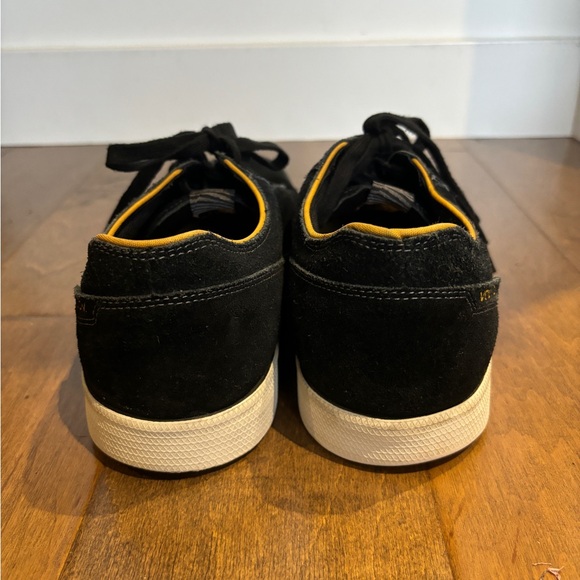 Volcom Sneakers - Picture 5 of 9